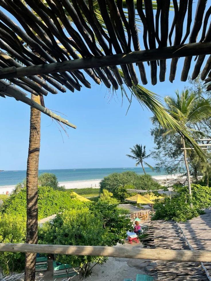 Tiwi Beach Resort & Spa Mombassa Buitenkant foto